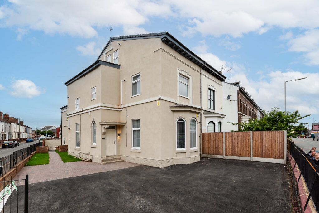 Property photo 1 of 16