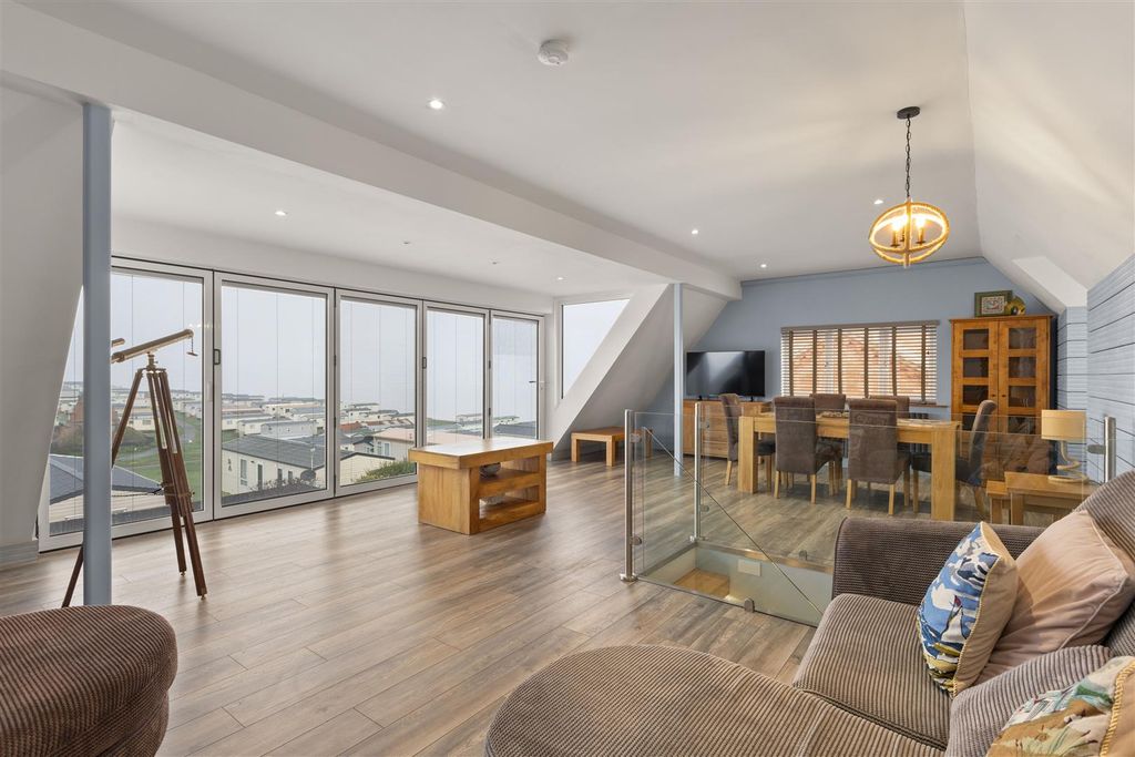 Property photo 3 of 26 _98A9335.Jpg