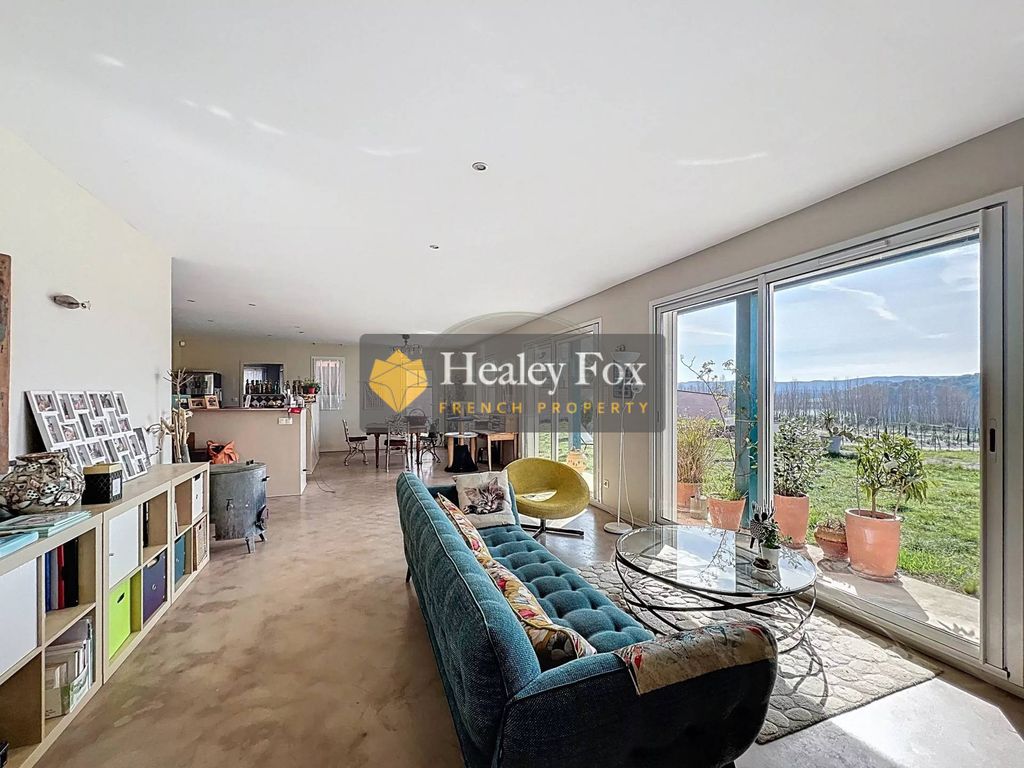 Property photo 3 of 20