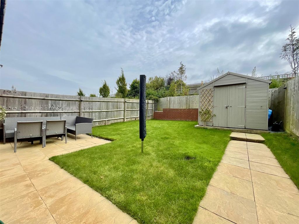 Property photo 3 of 18