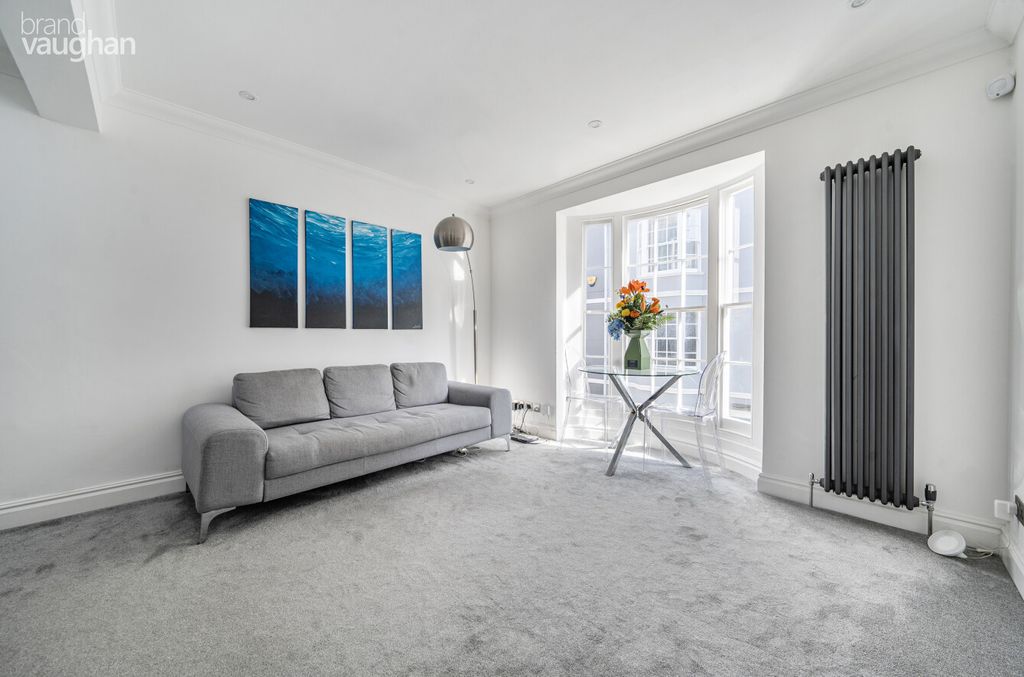 Property photo 3 of 14 A2A847Ad-Cac1-475...