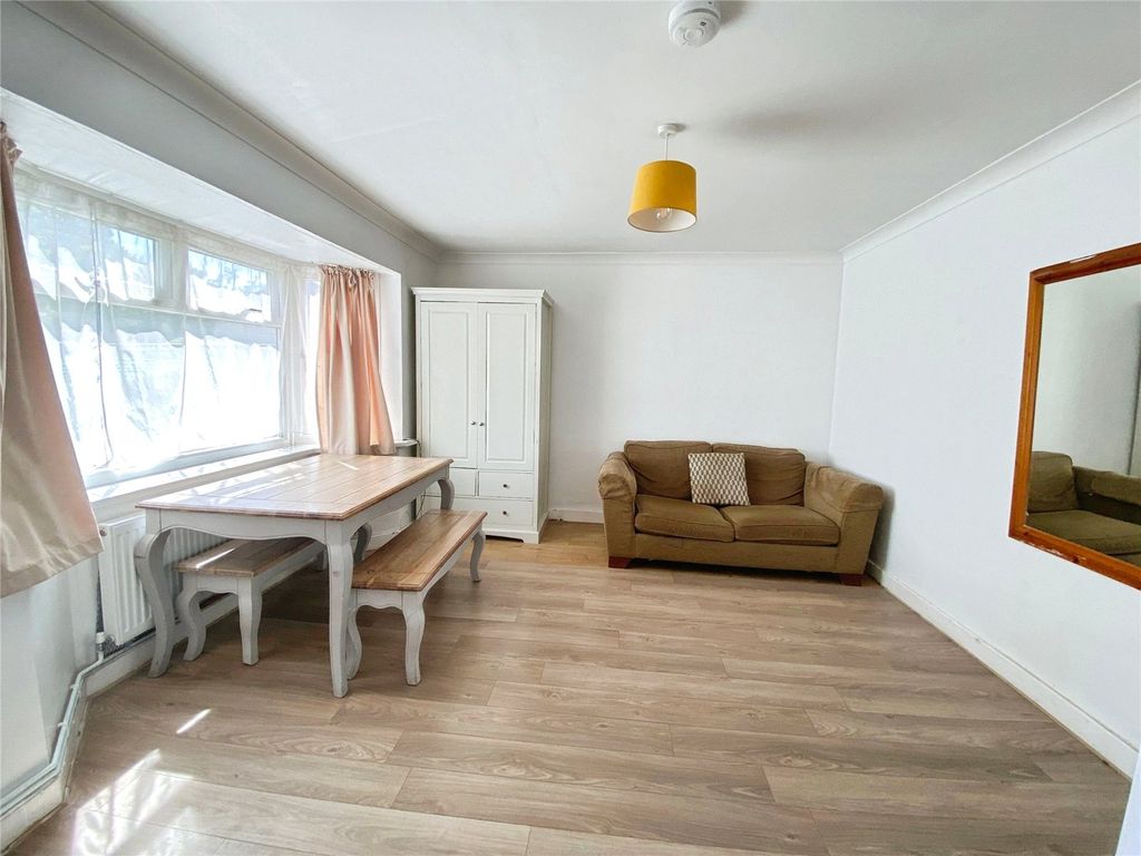 Property photo 2 of 9 Picture No. 05
