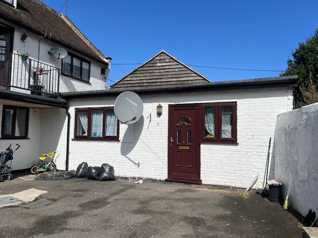 Property photo 1 of 5 Exterior