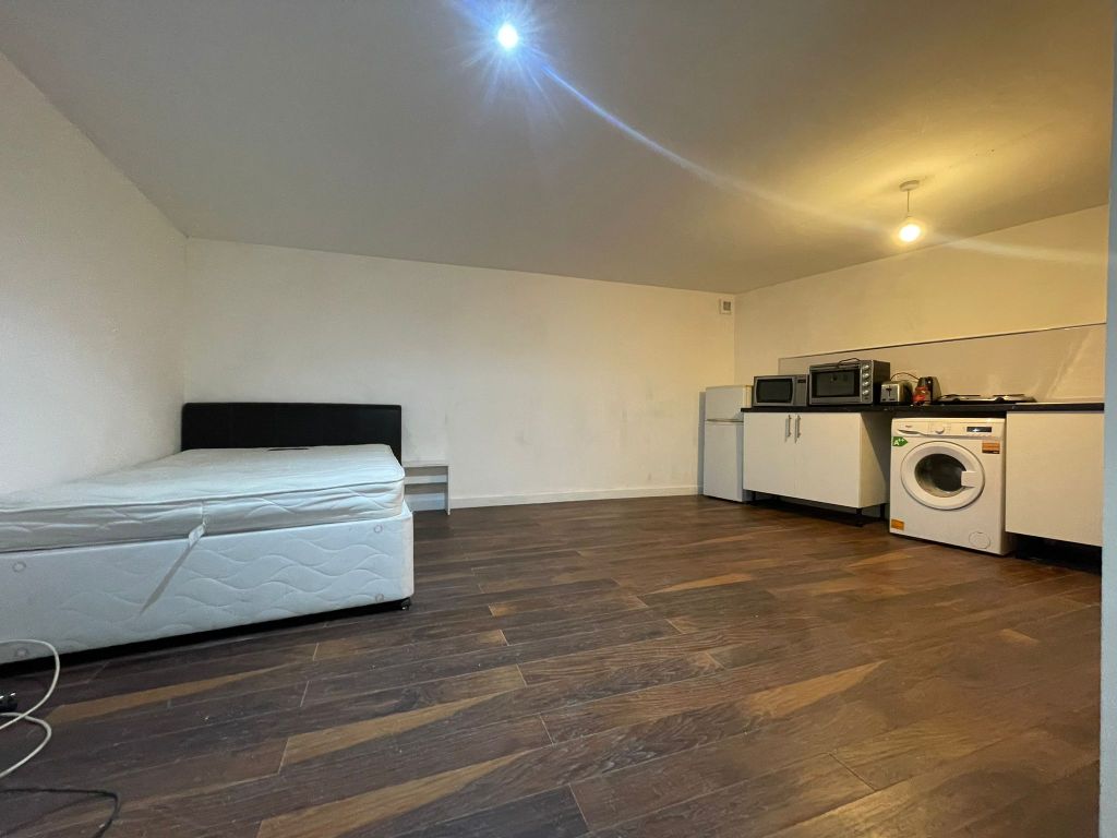 Property photo 2 of 6