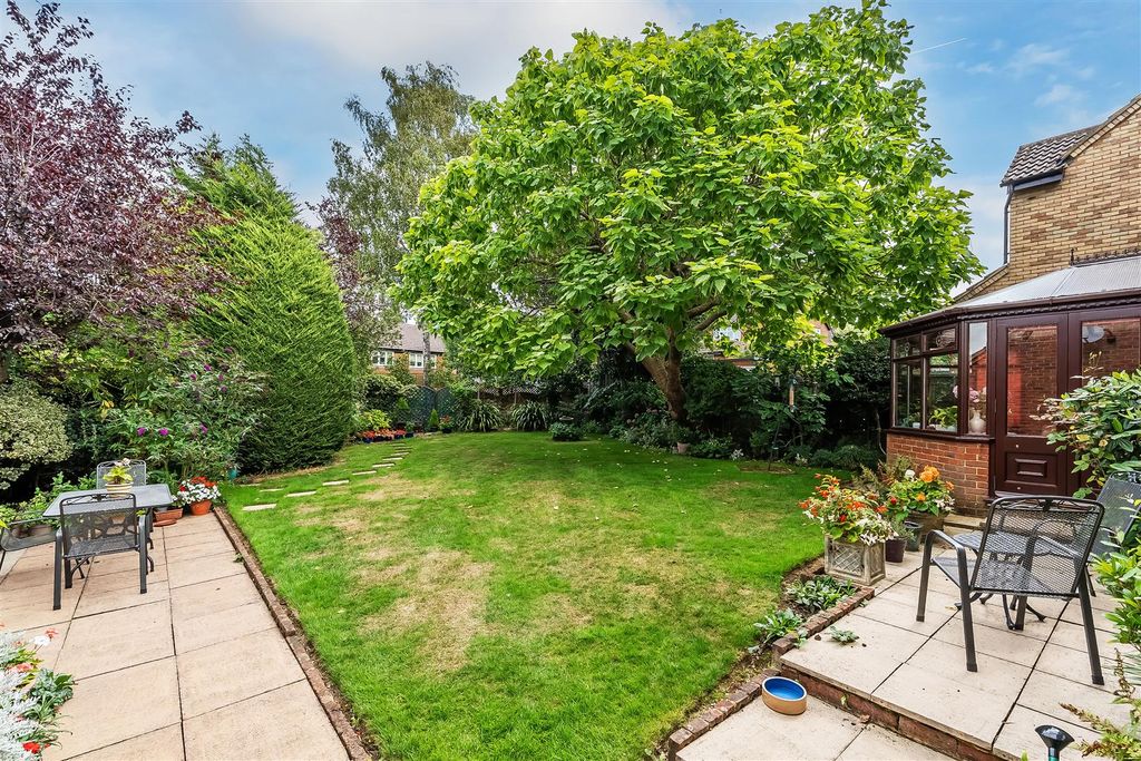 Property photo 3 of 15 21-The-Green-27.Jpg
