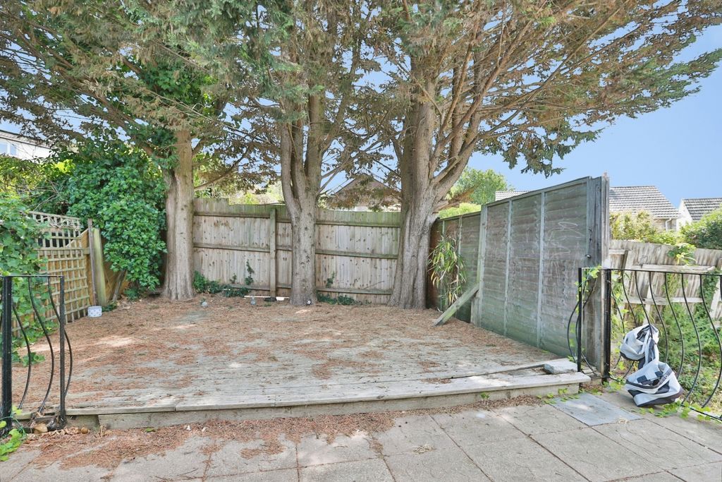 Property photo 2 of 16 Rear Garden