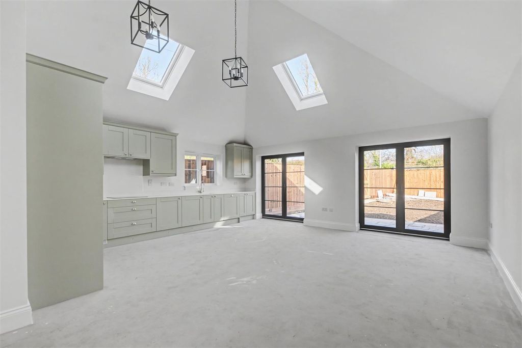 Property photo 3 of 22 Openned Planned Living Kitchen2.Jpeg