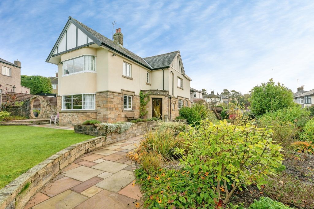 Property photo 1 of 44 Pbox-Img.Jpg