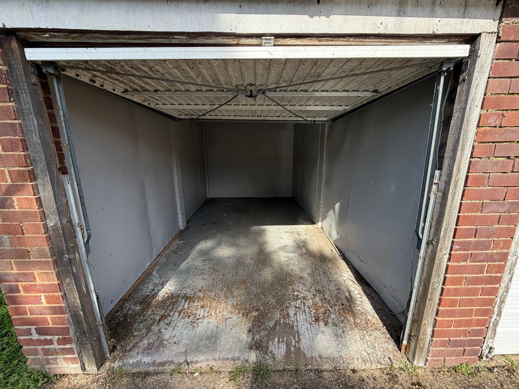 Property photo 3 of 4