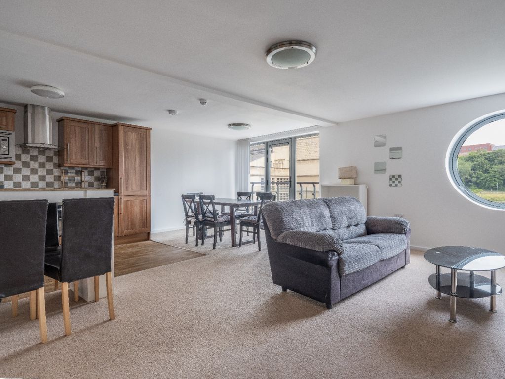 Property photo 3 of 12 3820803