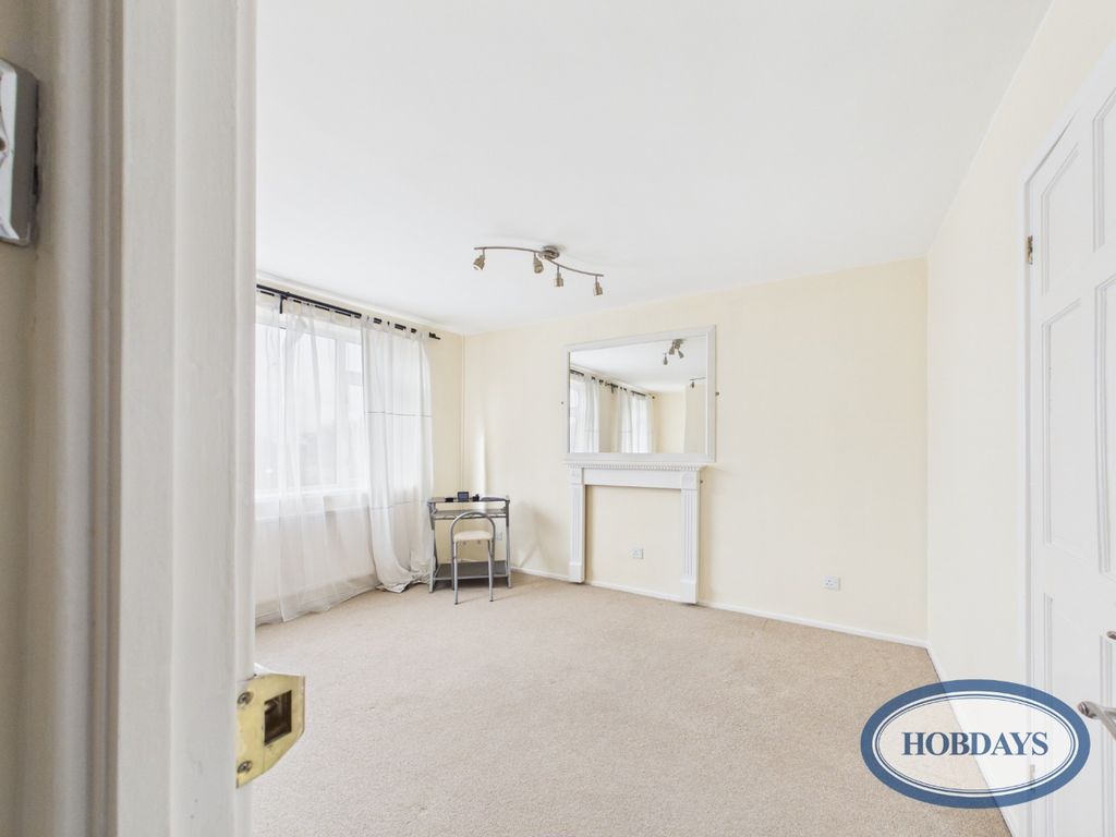 Property photo 3 of 6 5456692