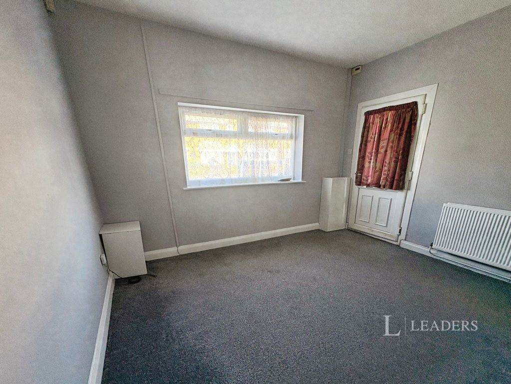 Property photo 3 of 9 Pbox-Img.Jpg