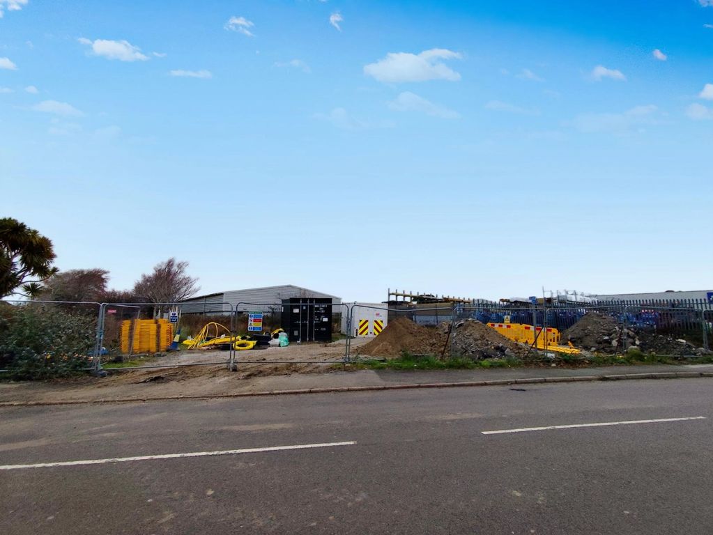 Property photo 3 of 6