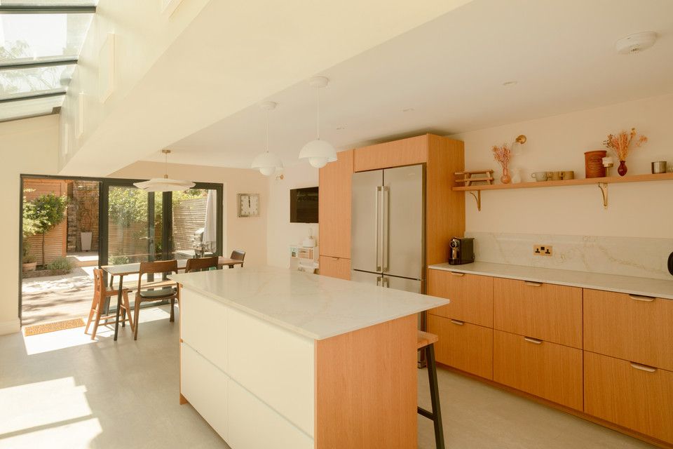 Property photo 1 of 32