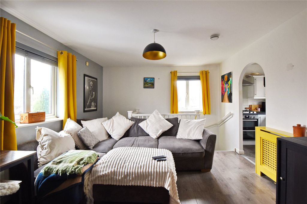 Property photo 1 of 6 Picture No. 11