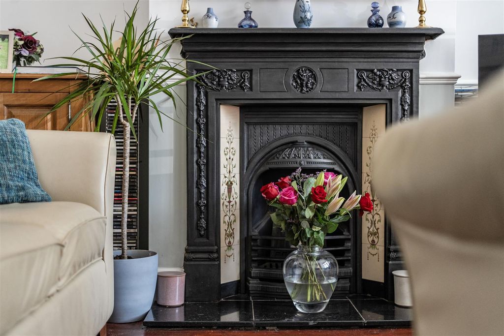 Property photo 3 of 24 1492963-9-6A5A338c9Cbc8.Jpg