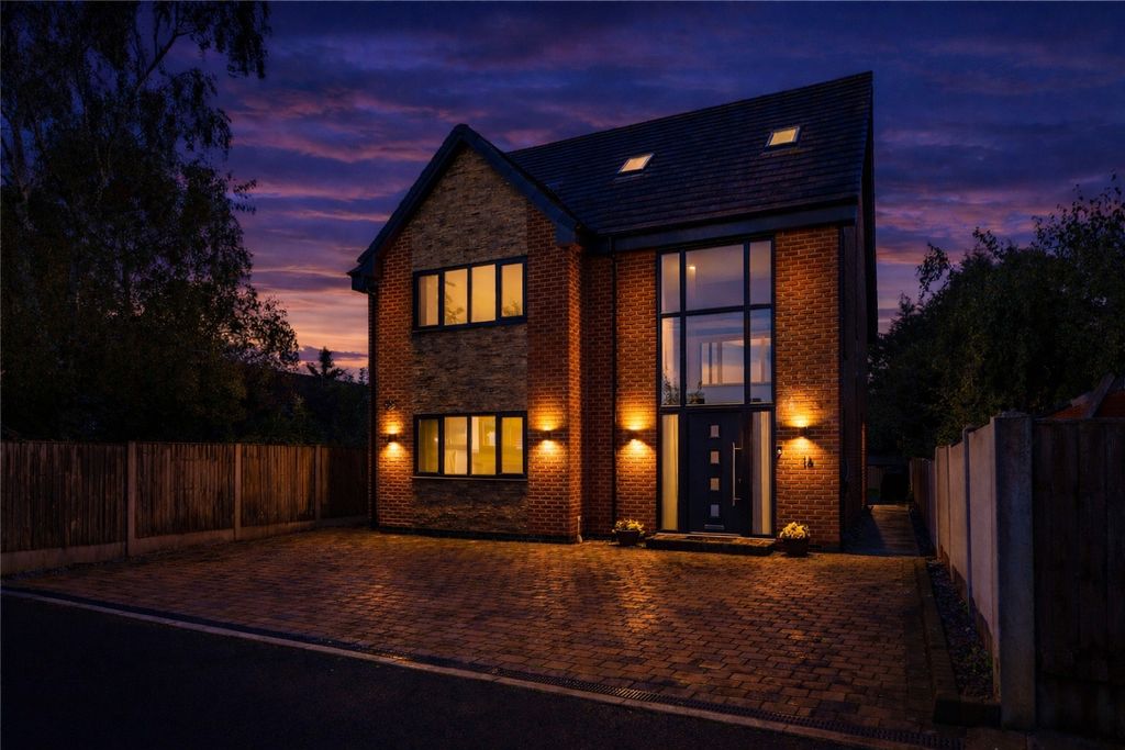 Property photo 1 of 43 Picture No. 53