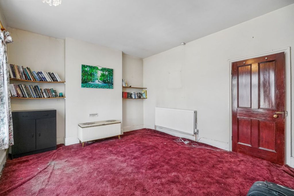 Property photo 3 of 14