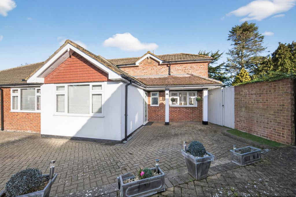 Property photo 2 of 19