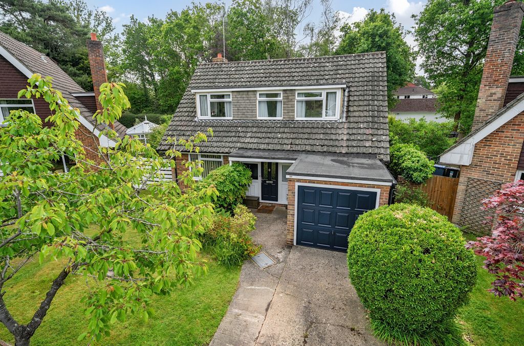 Property photo 1 of 12 1465261-6-6A0Ec90...