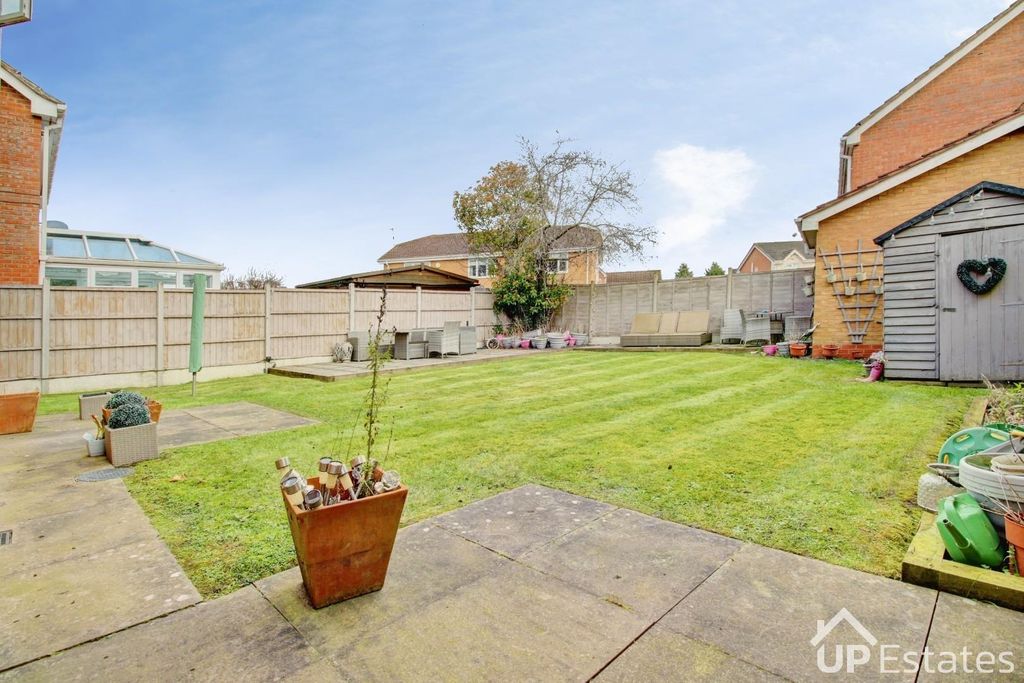 Property photo 2 of 25