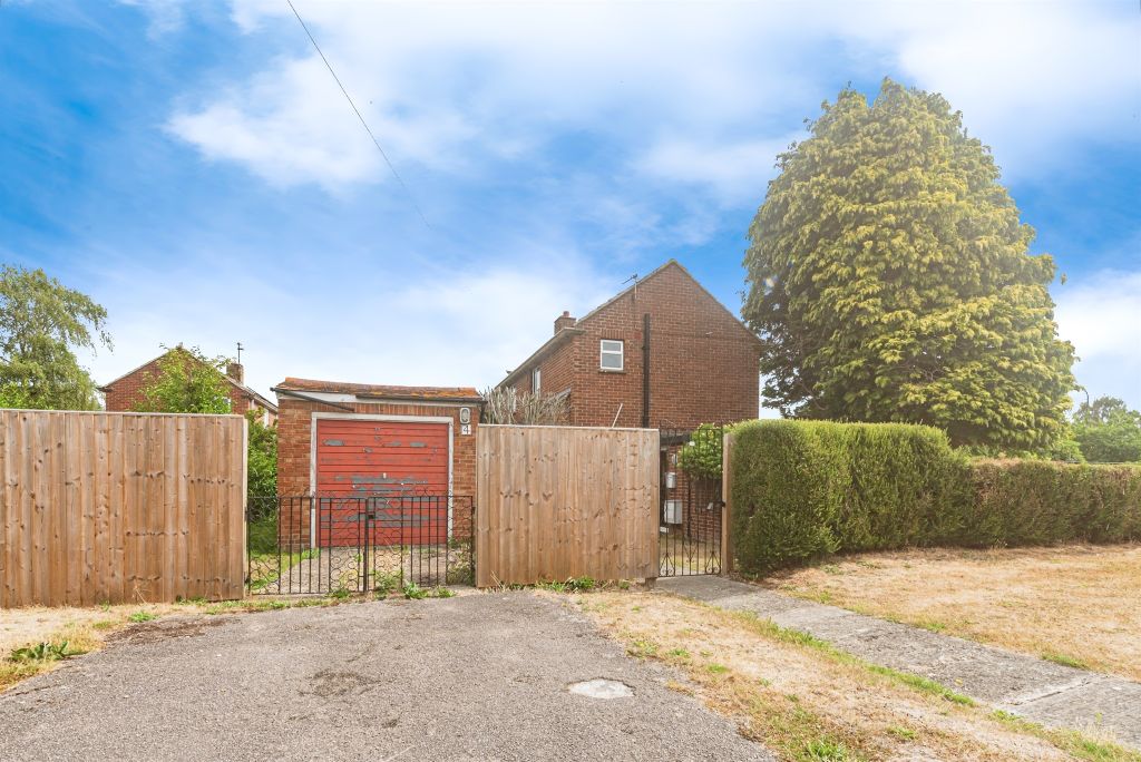 Property photo 1 of 17