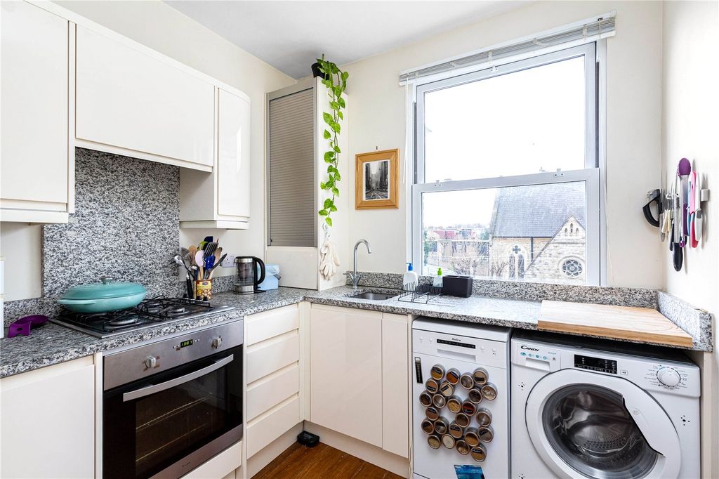 Property photo 3 of 10 Picture No. 03