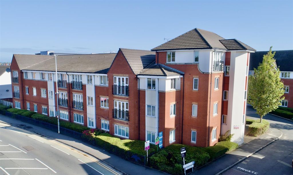 Property photo 1 of 8 1