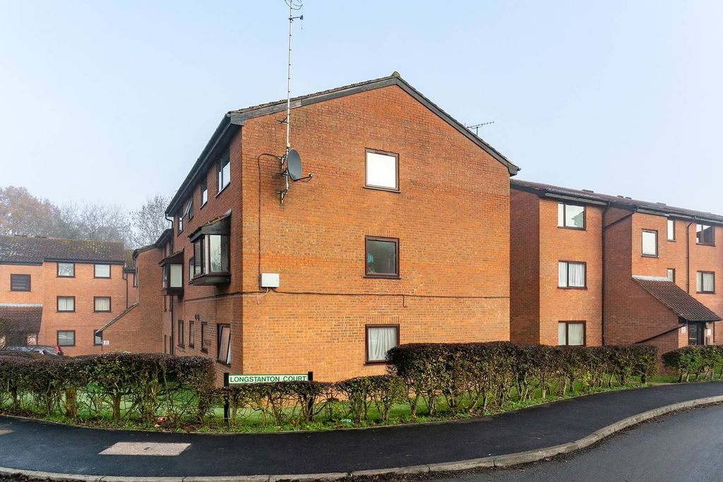 Property photo 2 of 12