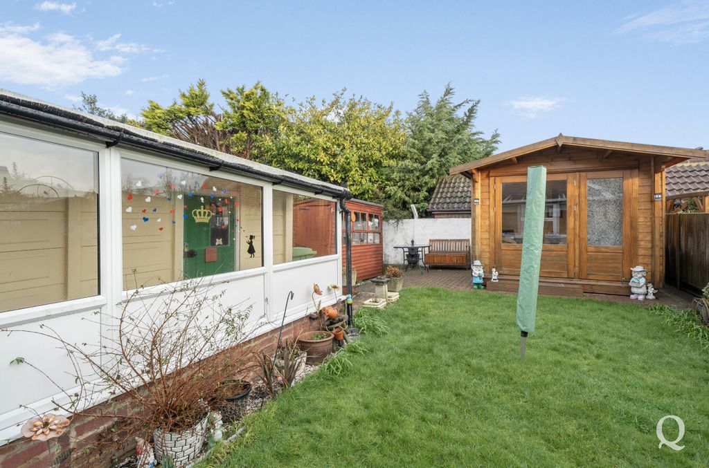 Property photo 3 of 19 8B64F1F7-6468-494...