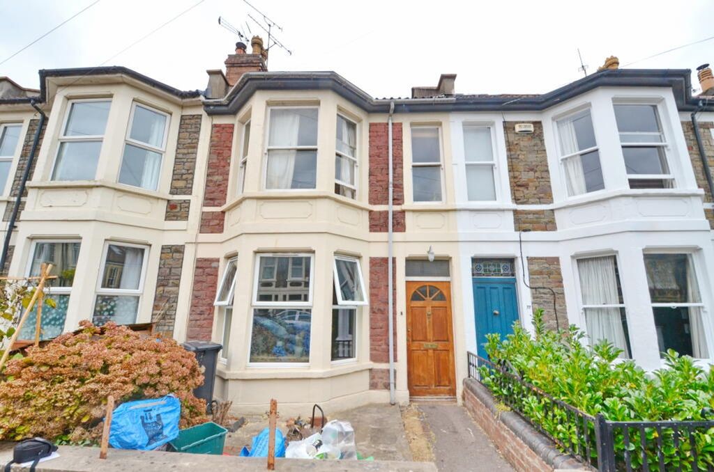 Property photo 1 of 7 Charming Front View Of A Classic Terraced House, F...