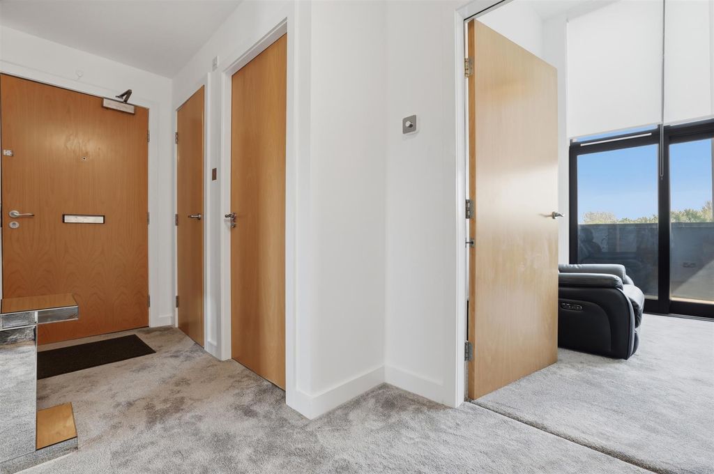 Property photo 2 of 38 4m2A4716.Jpg
