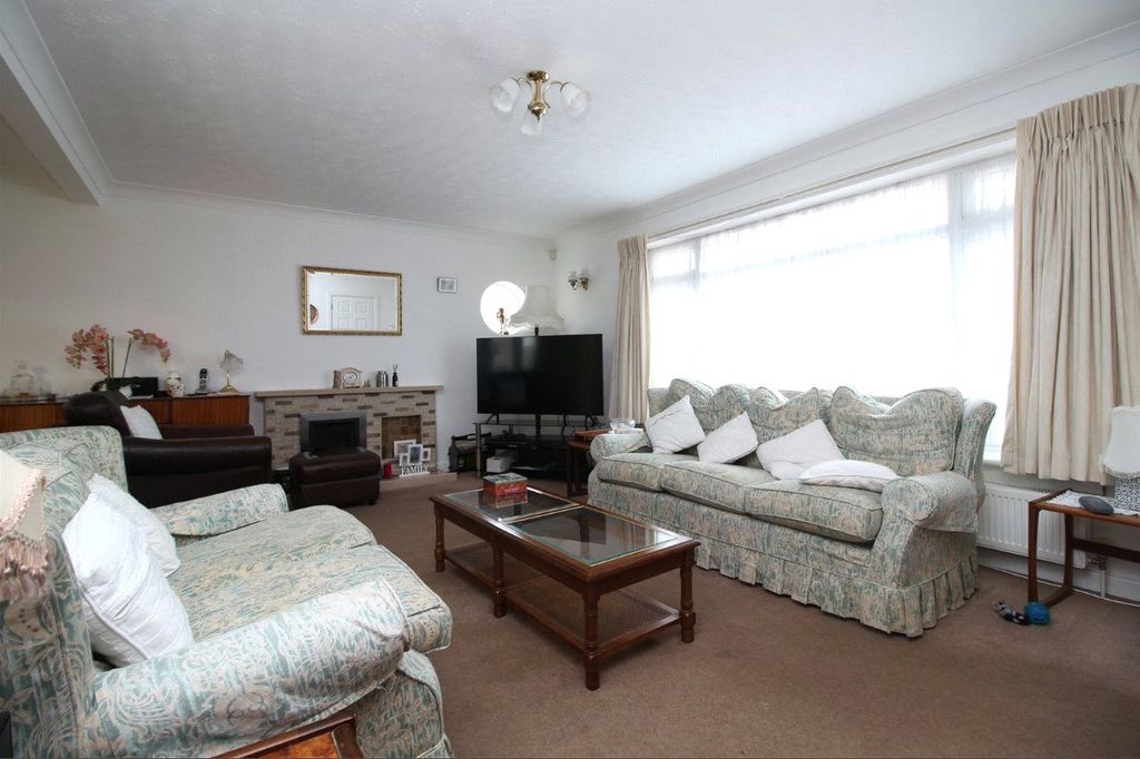 Property photo 2 of 14 Picture No. 20