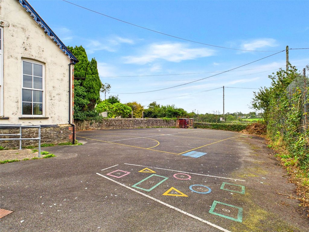 Property photo 2 of 11 Picture No. 05