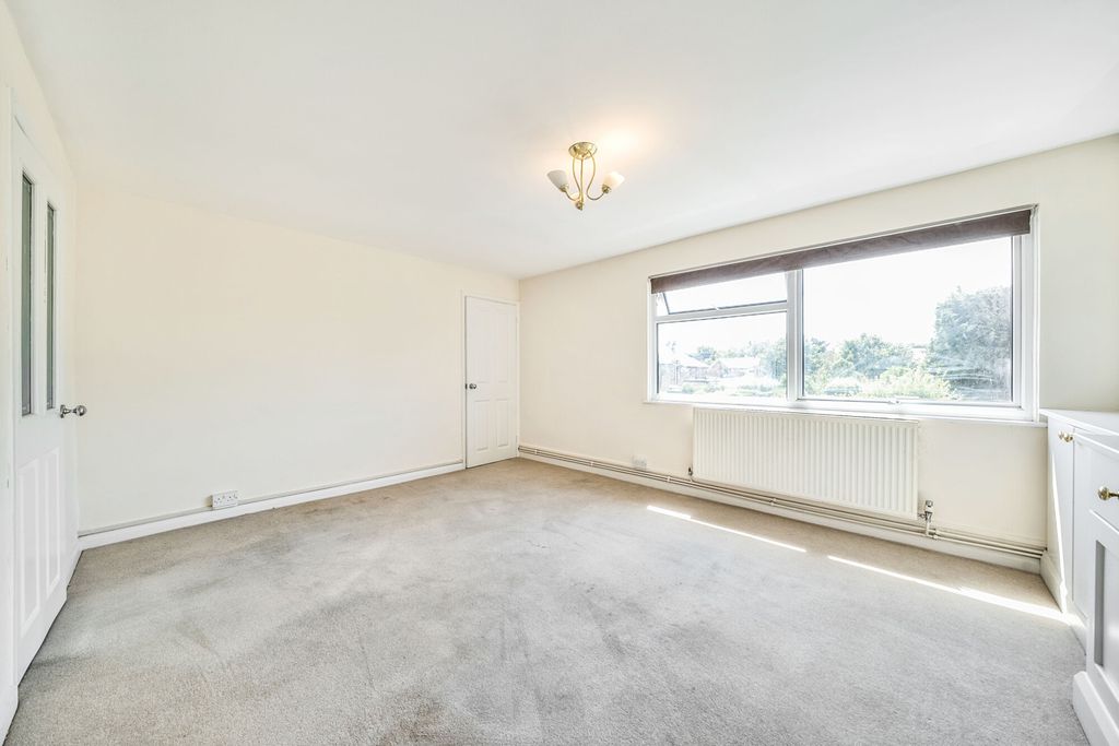 Property photo 2 of 20 1328060-19-687A41...