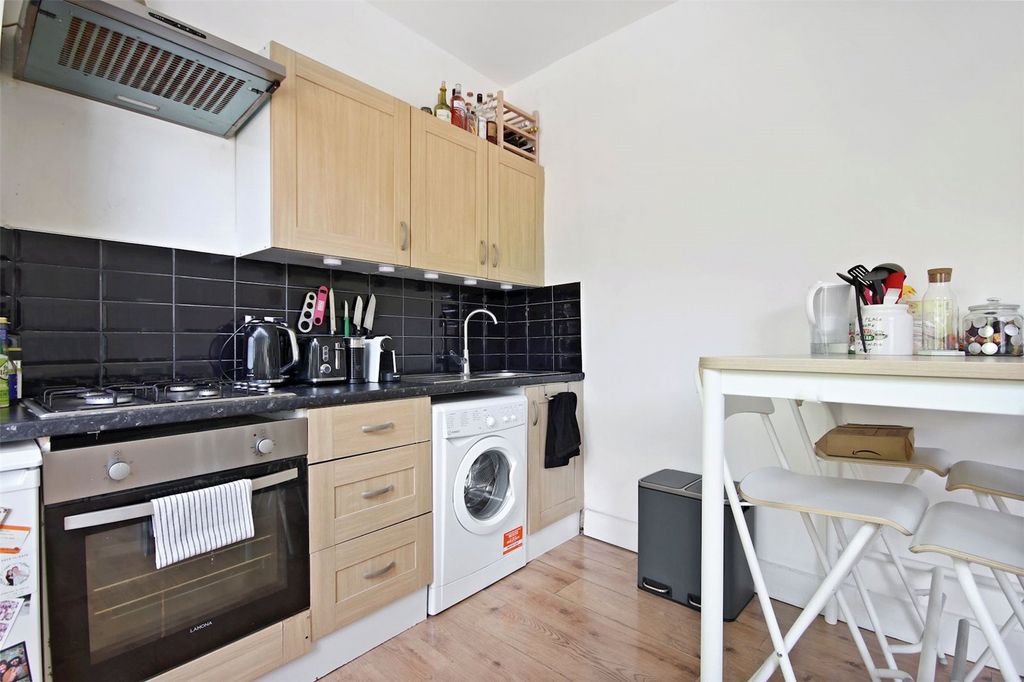 Property photo 3 of 16 Picture No. 03