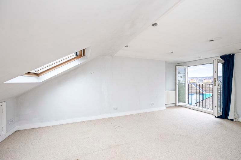 Property photo 3 of 19 Photo 2