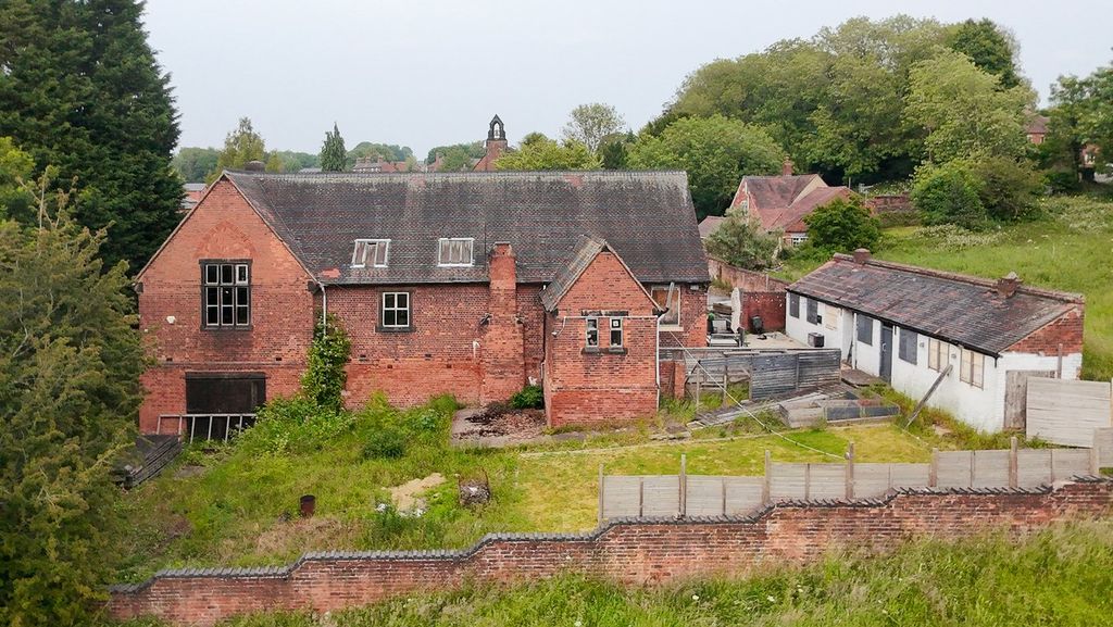 Property photo 3 of 23