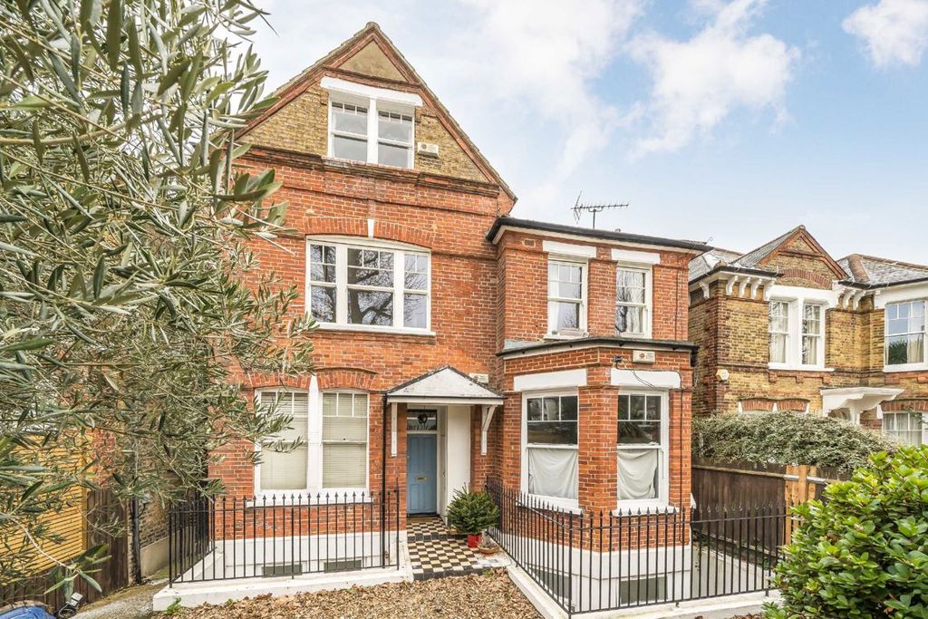 Property photo 1 of 6