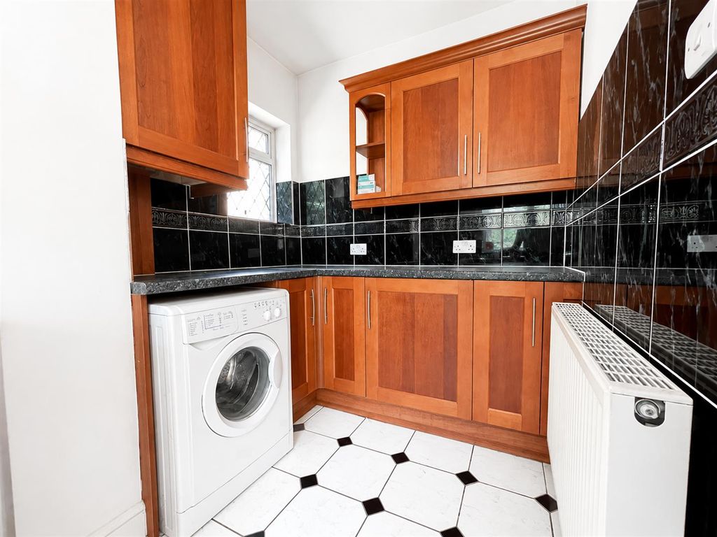 Property photo 3 of 15 71A248d0-735c-471c-974c-59861B17Aced.Png