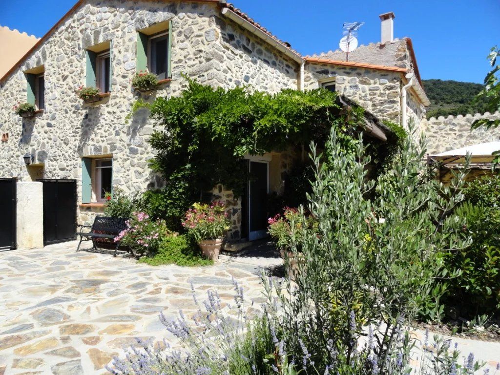 Property photo 2 of 16