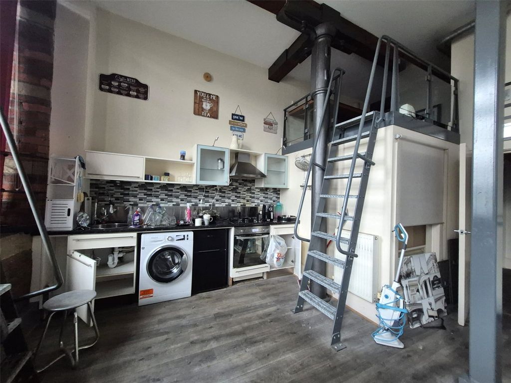 Property photo 3 of 13 Picture No. 23