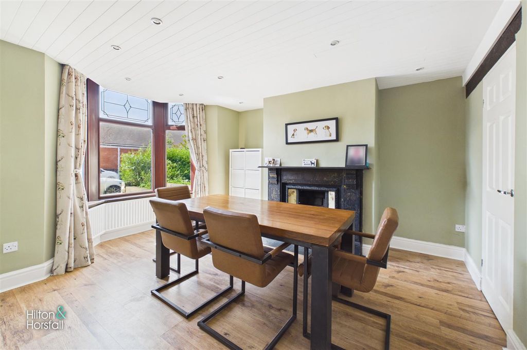 Property photo 3 of 19 Brunel Street