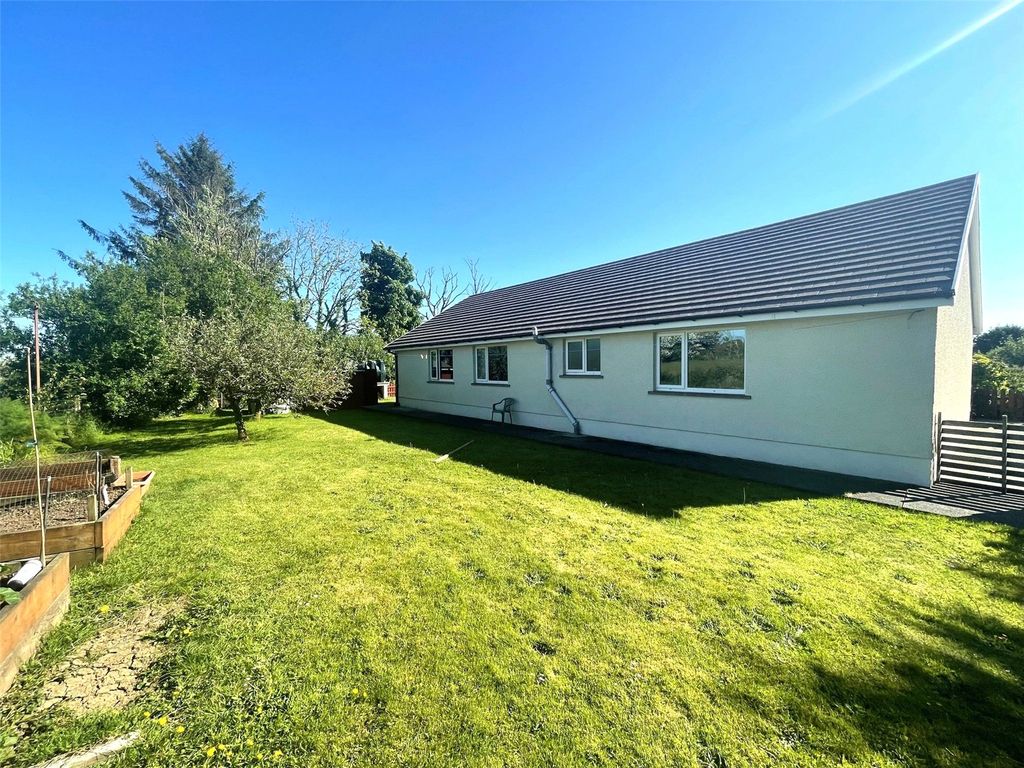 Property photo 3 of 25 Picture No. 21