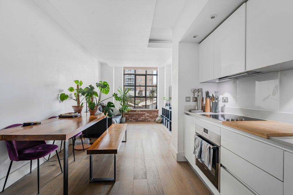 Property photo 1 of 19 Kitchen