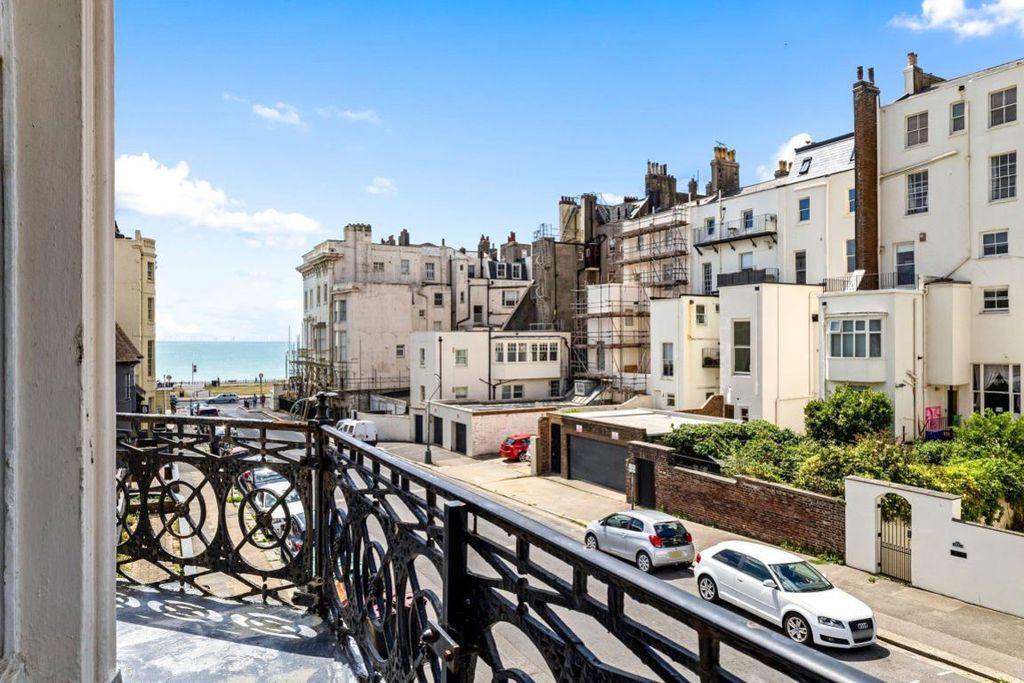 Additional image 12 of 2 bed flat to rentHolland Road, Hove BN3