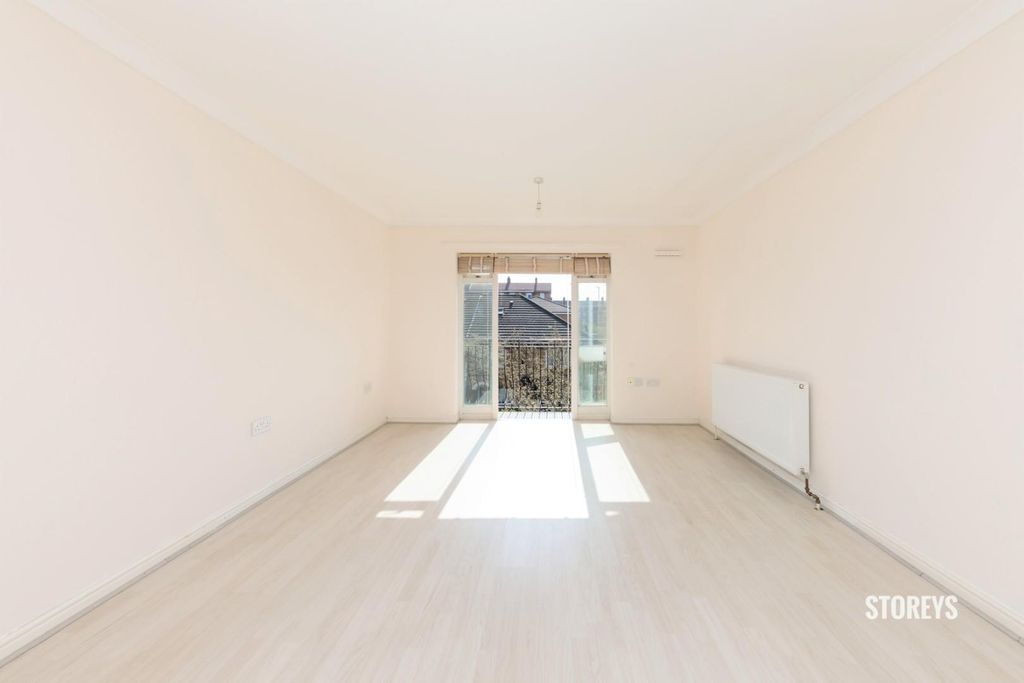 Property photo 3 of 19