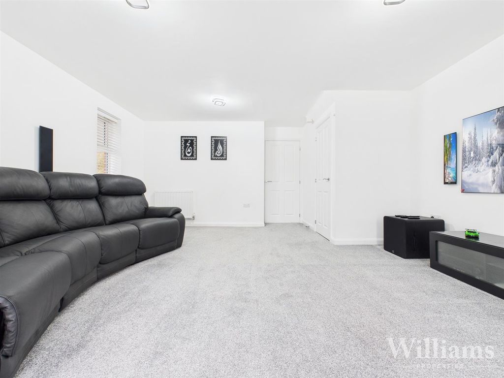 Property photo 2 of 16 Cam02861G0-Pr0521-Still007.Jpg