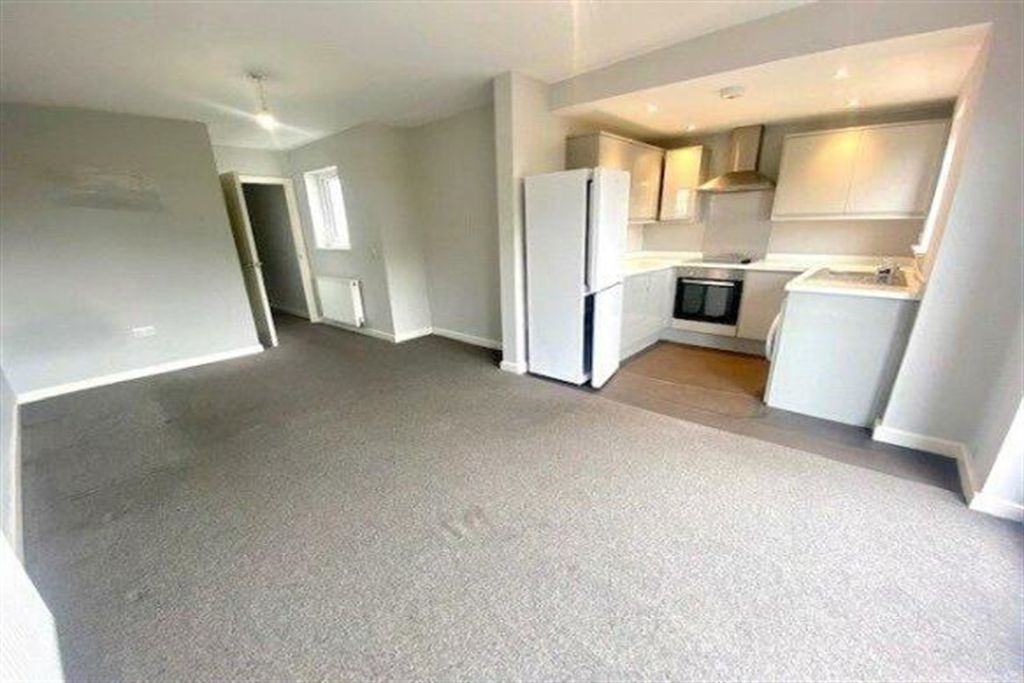 Property photo 3 of 7 (Main)