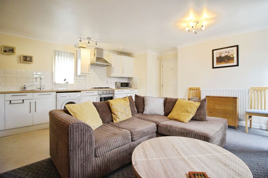 Property photo 2 of 14